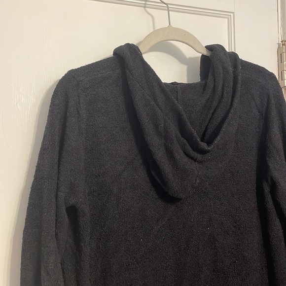 Barefoot Dreams CozyChic Lite Hooded Cardi in Black - Picture 4 of 6